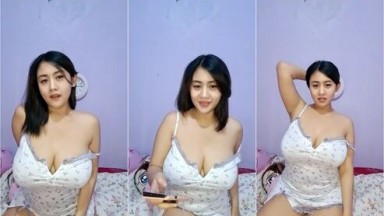 Host Tobrut Mamah Muda Lepas Bra Dong Sayang Aula Hot51 155070