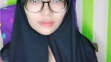 Bokep Jilbab Ella Hijabers Berkacamata Spill Belahan Id 89006826 Mango