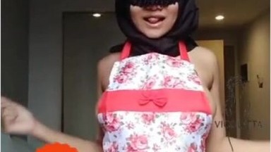Jilbab Vicoletta Bugil Di Hotel